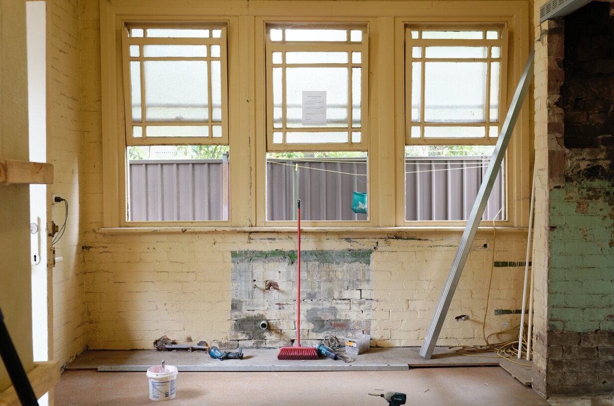 Diamond Cleaning image of house post construction cleaning.