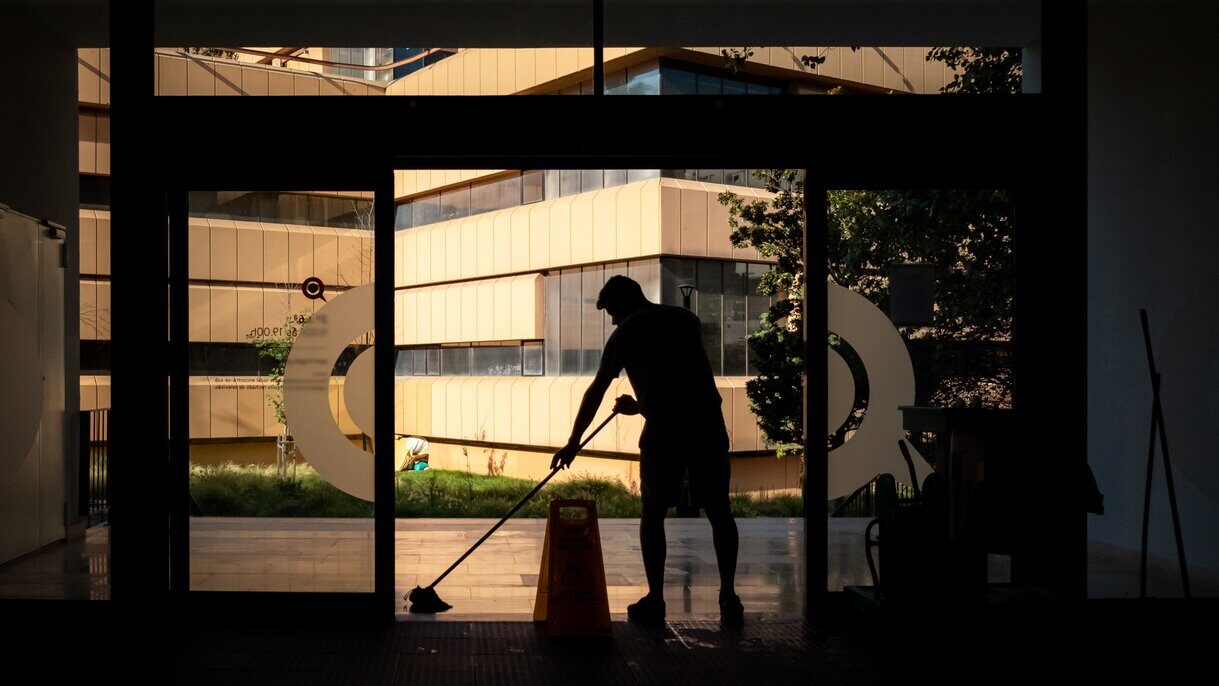 Diamond Cleaning image of commercial cleaning service