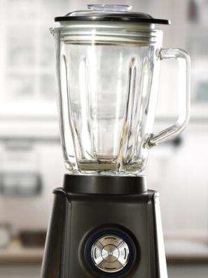 Diamond Cleaning image of a clean blender.